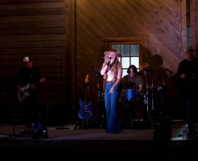 American Idol Contestant, Kate Watson, singing for Endless Caverns Guests