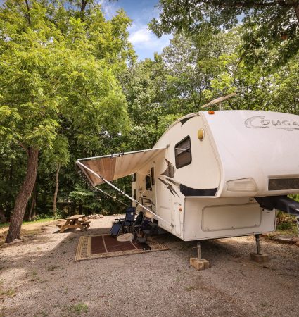 endless-caverns-rv-back-in-full-9519 endless-caverns-rv-back-in-full-9519