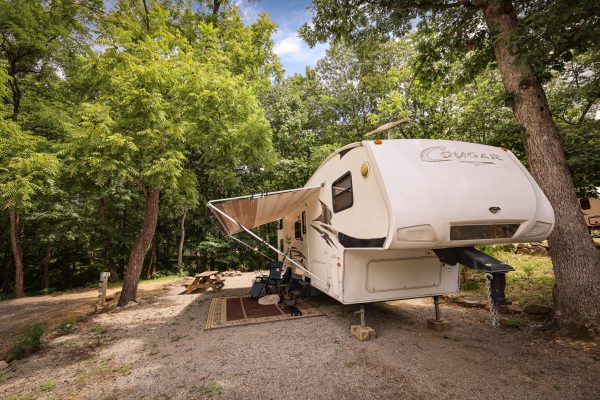 endless-caverns-rv-back-in-full-9519