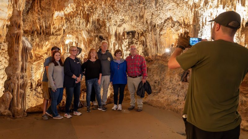 endless-caverns-tours-11 (1) endless-caverns-tours-11 (1)